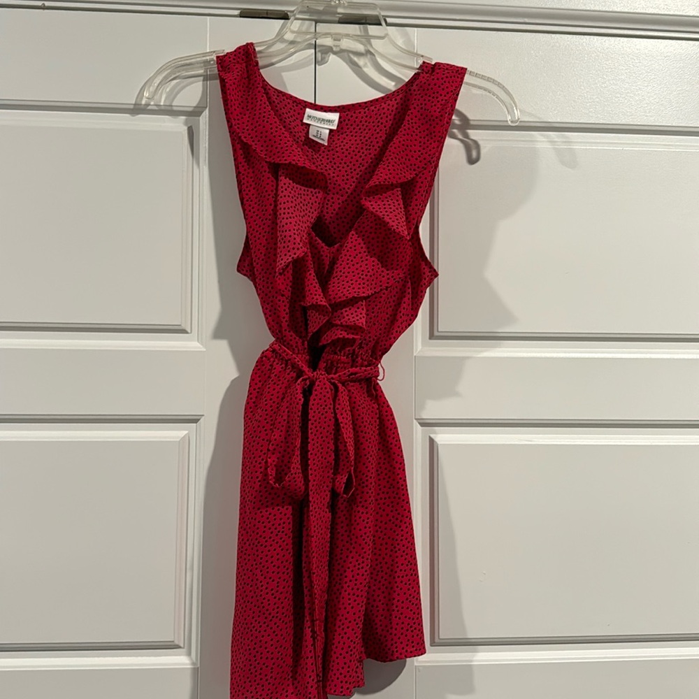 Maternity blouse. Red and black with tie.